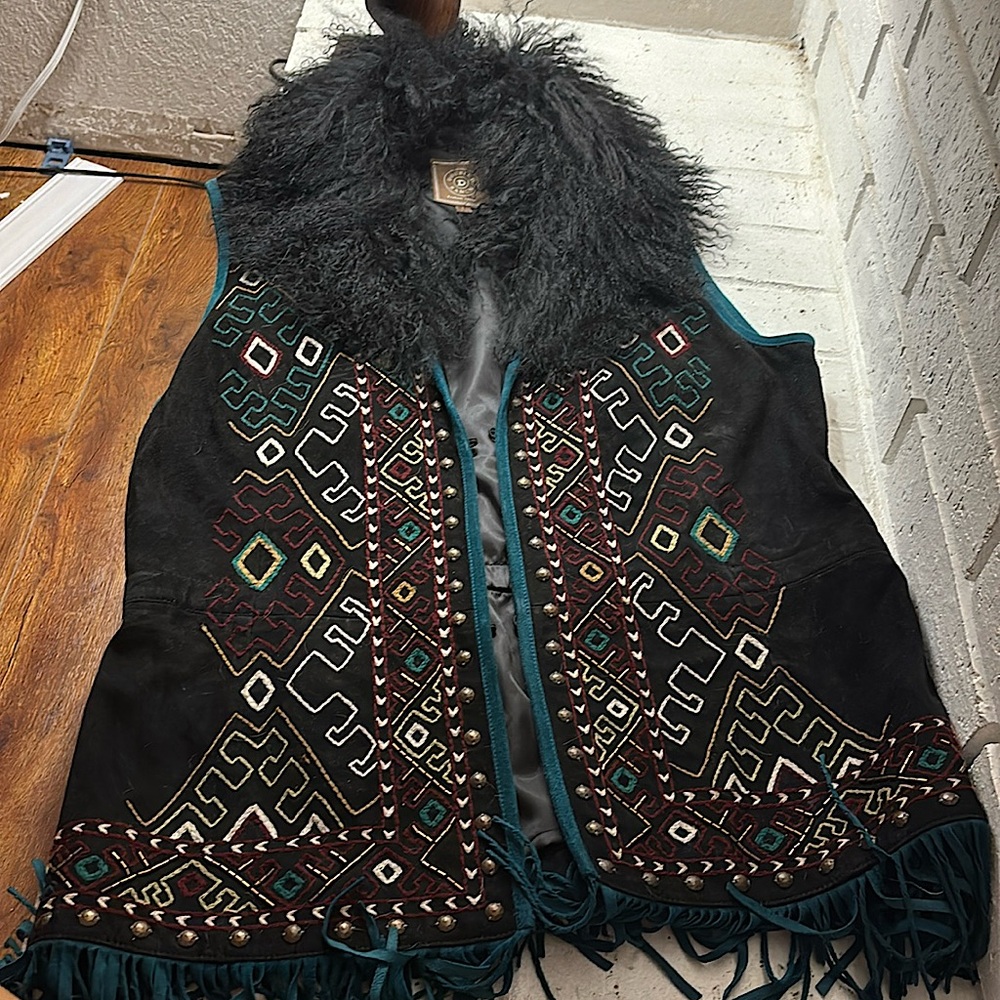 Double D suede fur collar vest
